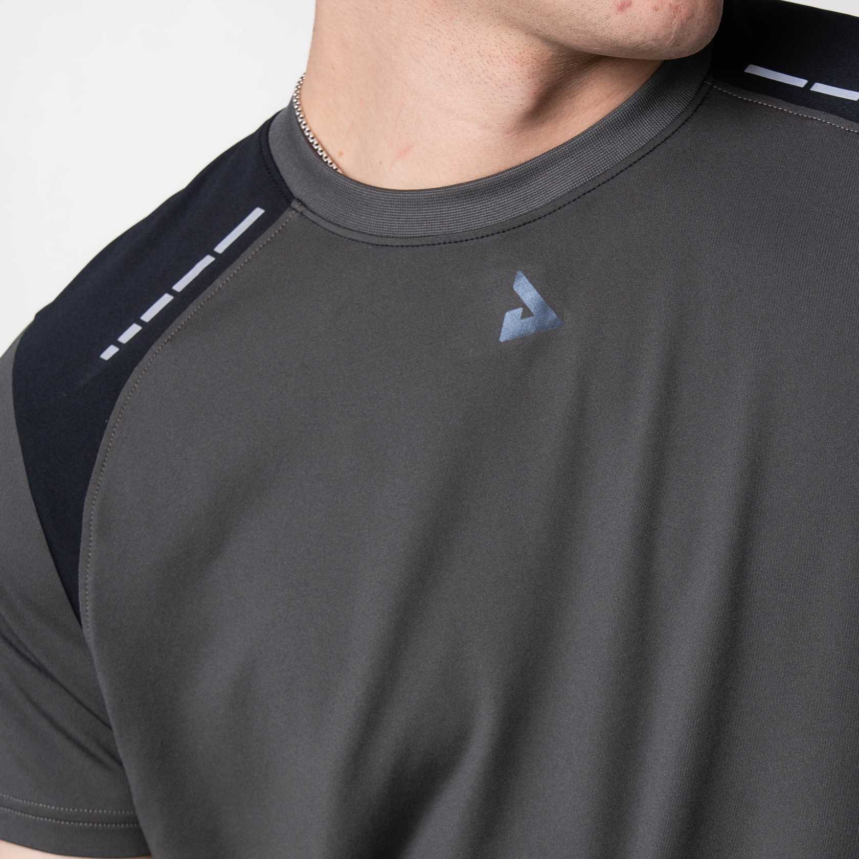 Men's Court Hybrid Short Sleeve Shirt - Image 2