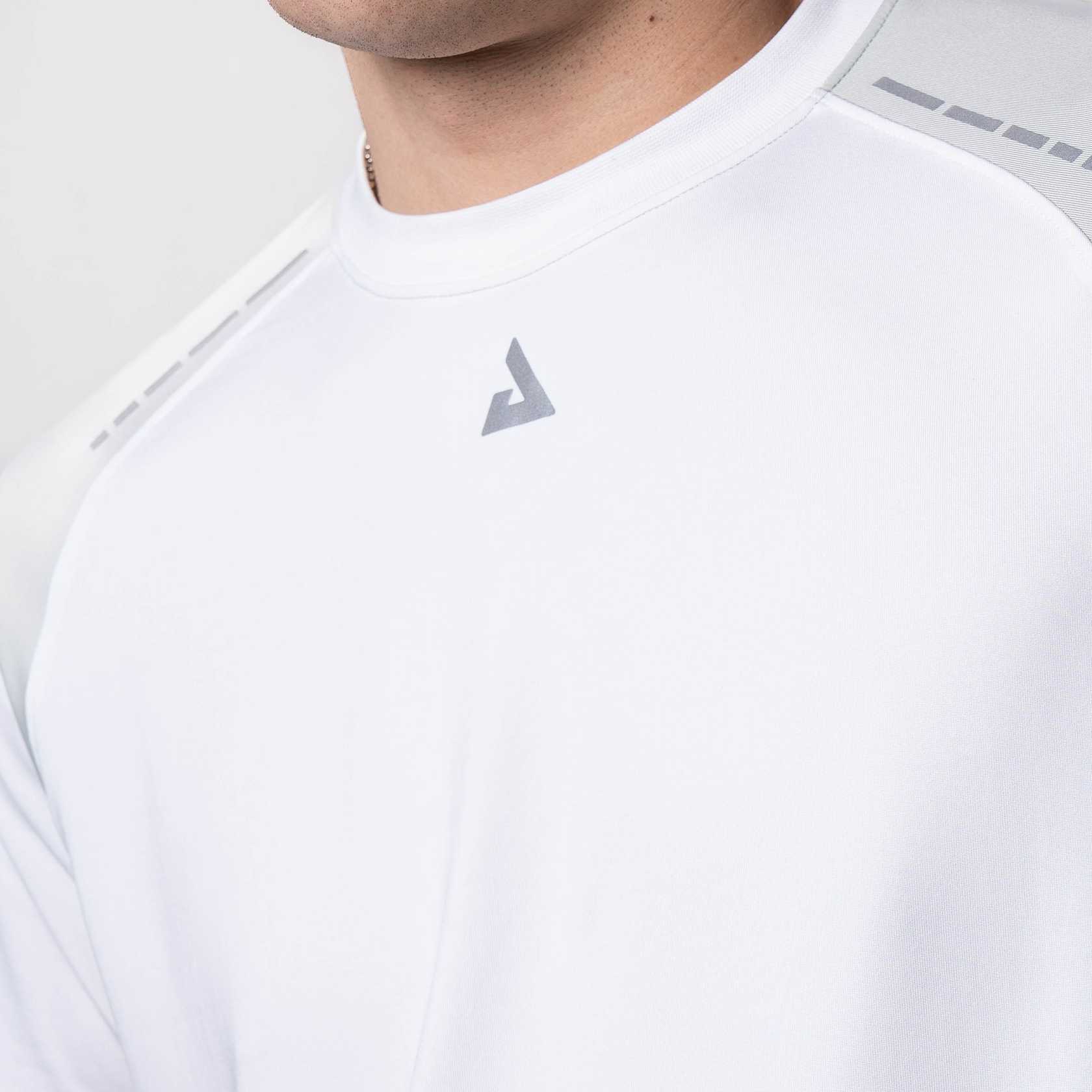 Men's Court Hybrid Short Sleeve Shirt - Image 5